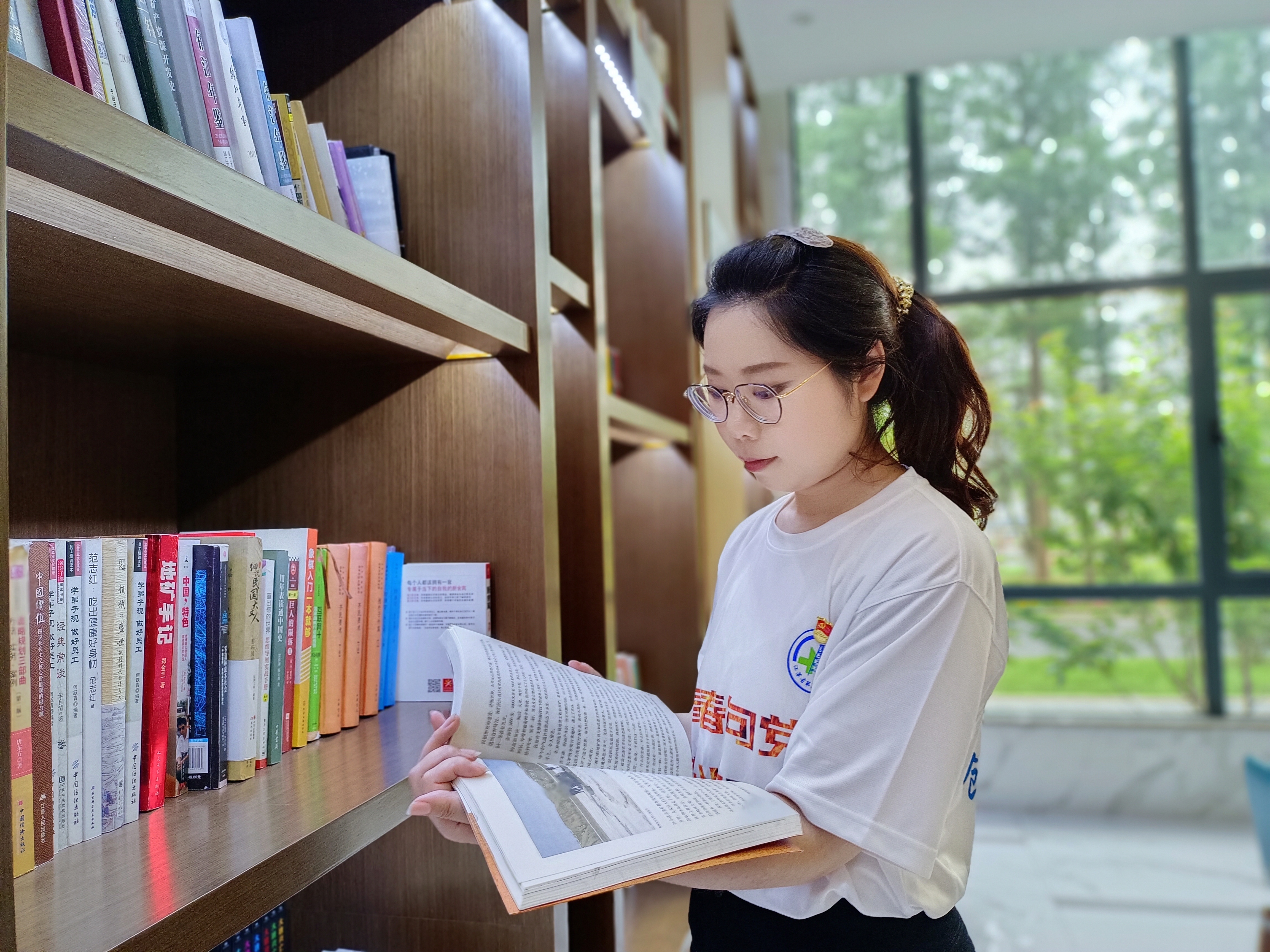 丁叶楠.jpg